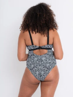 Curvy Kate Sundown Reversible One Piece Swimsuit 13 Curvy Kate Sundown Reversible One Piece Swimsuit -Elomi Underwear Shop CS025607SundownReversiblePlungeOnePieceBlackBackEdit2