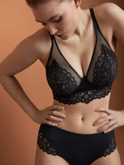 PrimaDonna Twist First Night Hotpants -Elomi Underwear Shop PrimaDonnaTwistFirstNightBra0141886Hotpants0541882Black