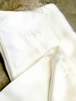 Sylke The Label Mulberry Silk Pillowcase -Elomi Underwear Shop SylketheLabelPilowcaseWhiteSLKPProduct