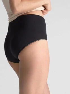 Yummie Seamless Shaping Brief -Elomi Underwear Shop Yummie Seamless Shaping Brief S 3 c7da4cab d676 4040 9706 552d57f27566