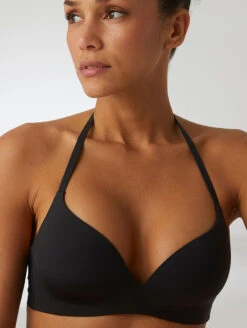 Simone Perele Non Wire Bralette -Elomi Underwear Shop 13V253SimonePereleNonWireBraletteBlackFrontHalterNeck