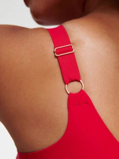 Evelyn & Bobbie Beyond Bra -Elomi Underwear Shop BeyondBraRubyBackStrapCloseUp