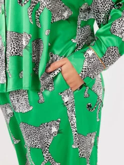 Chelsea Peers Oversized PJ Set -Elomi Underwear Shop ChelseaPeersGreenLeopardOversizedLongPJSetCW2011CLEP16Side2