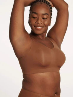 Evelyn & Bobbie Defy Bra -Elomi Underwear Shop EvelynandBobbieDefyBraClayDEFYSide