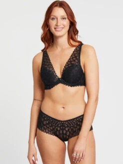 Montelle Lacy Essentials Mystique High Apex Bra -Elomi Underwear Shop MontelleLacyEssentialsMistiqueHighApexBraBlack9304Set