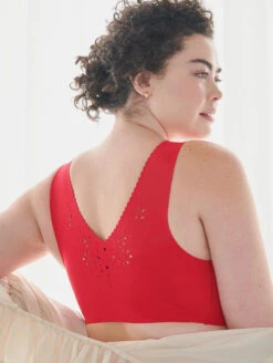 Evelyn & Bobbie The Evelyn Bra -Elomi Underwear Shop TheEvelynBraRubyBackLifestyle