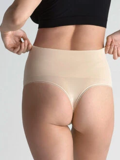 Yummie Seamless Shaping Thong -Elomi Underwear Shop Yummie Seamless Shaping Thong S 3 18464006 a902 421b a1b6 a102281ceeee